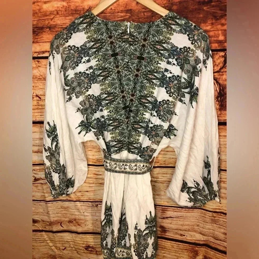 NWOT Venus White Multi Paisley Linen Blend Blouson Slv Romper - Picture 16 of 16